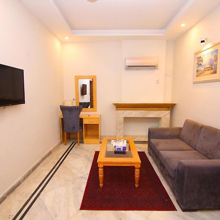 Premier Inn Mall Lahor Kültér fotó