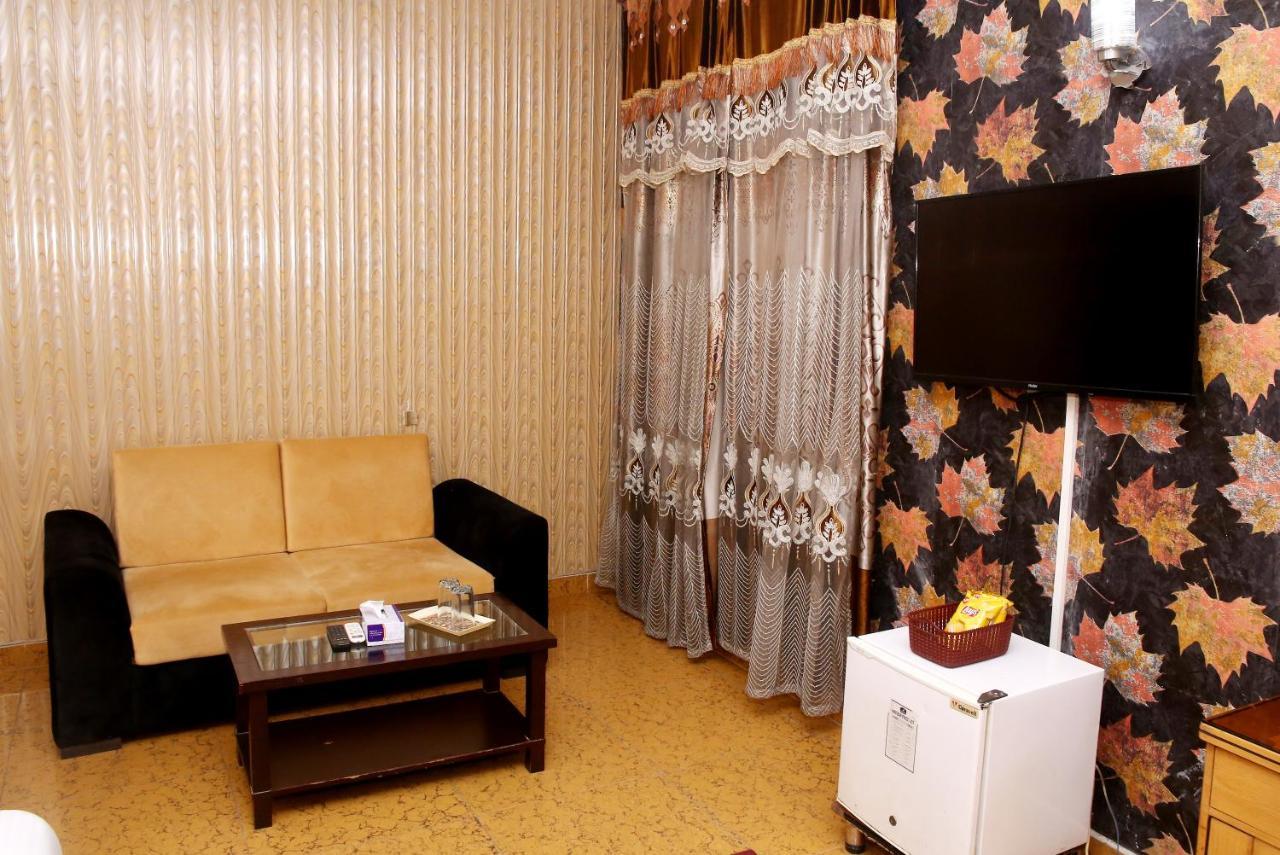 Premier Inn Mall Lahor Kültér fotó