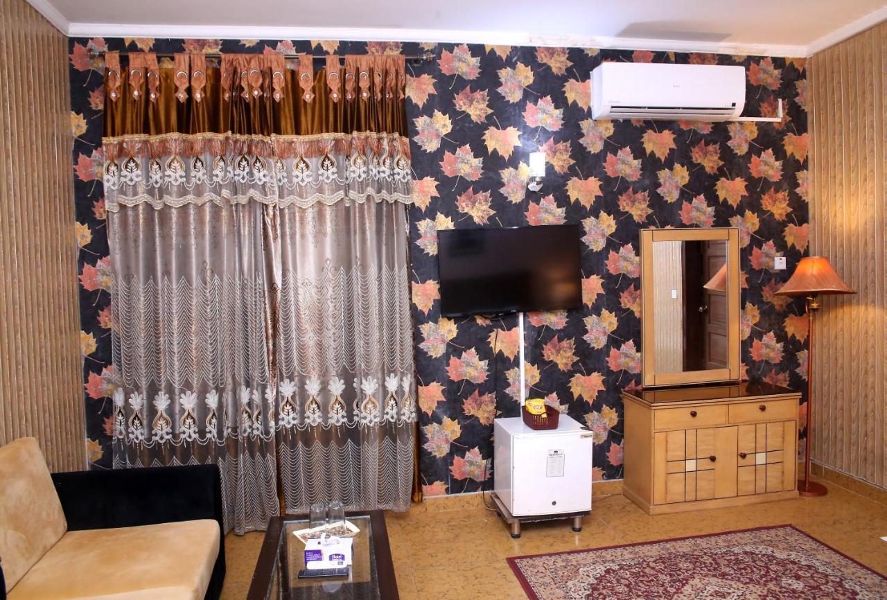 Premier Inn Mall Lahor Kültér fotó
